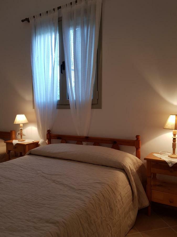 Theo'S Vacation Home 스키로스 외부 사진